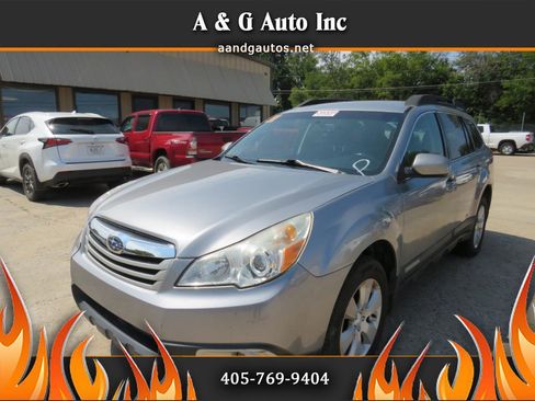 Used 2011 Subaru Outback 2.5i Premium w/ All-Weather Pkg AWD/4WD image 1