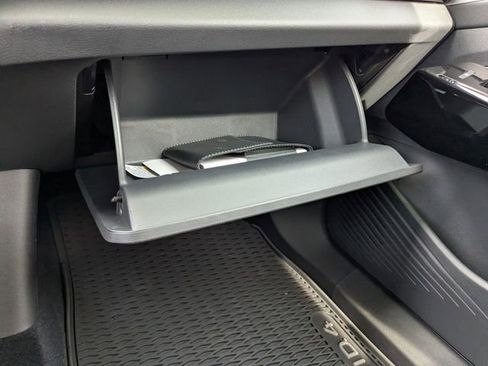 New 2025 Volkswagen ID.4 Pro S image 27