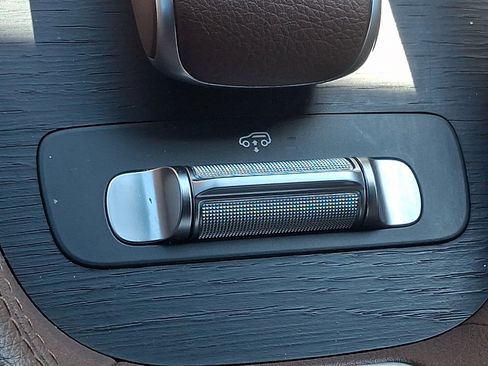 Certified 2025 Mercedes-Benz GLS 450 4MATIC image 26