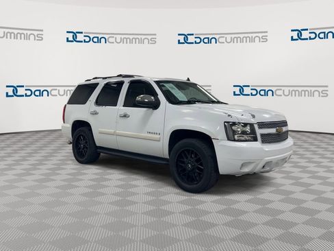 Used 2007 Chevrolet Tahoe LTZ w/ LTZ Preferred Equipment Group AWD/4WD image 2