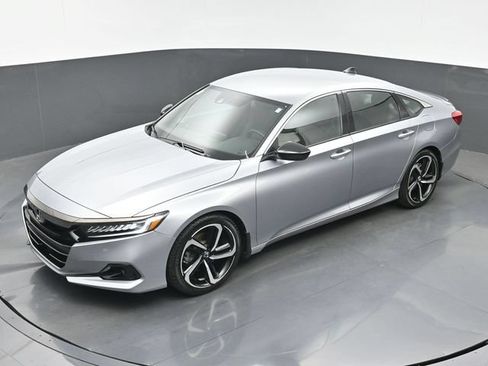Used 2022 Honda Accord Sport image 29
