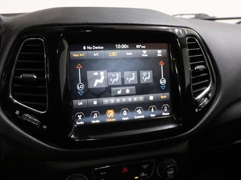 Used 2018 Jeep Compass Limited w/ Navigation Group AWD/4WD image 25