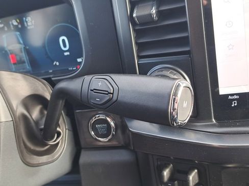 New 2026 Ford F250 Lariat w/ Lariat Premium Package image 32