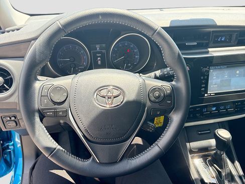 Used 2018 Toyota Corolla iM FWD image 19