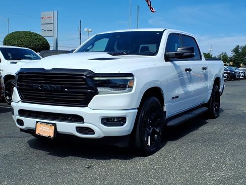 Used 2023 RAM 1500 Laramie AWD/4WD image 3