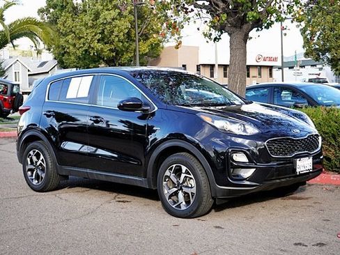 Used 2022 Kia Sportage LX image 6