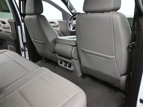 Used 2024 GMC Sierra 1500 SLT image 29