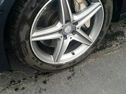 Used 2017 Mercedes-Benz E 300 4MATIC image 21