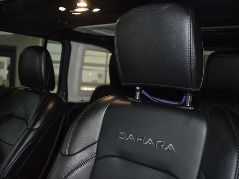 Used 2021 Jeep Wrangler Unlimited Sahara w/ Safety Group AWD/4WD image 35