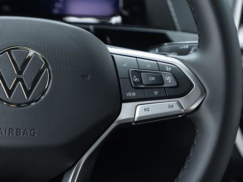 New 2026 Volkswagen Atlas Cross Sport SEL R-Line image 22