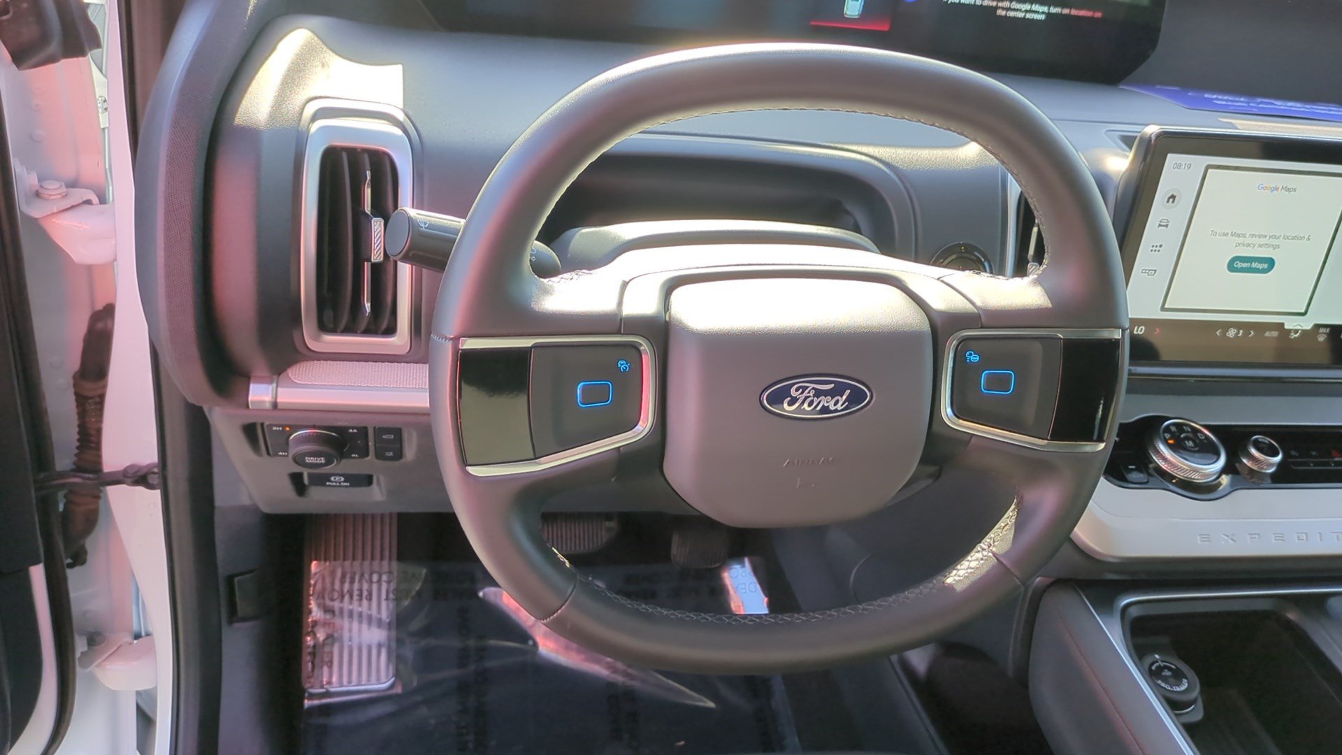 Used 2025 Ford Expedition Active AWD/4WD image 17