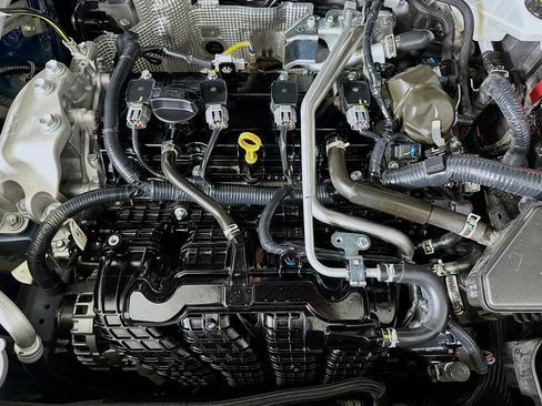 Used 2025 Mitsubishi Outlander SEL image 37