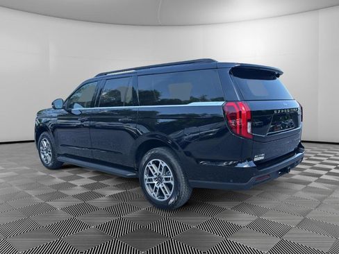 Used 2025 Ford Expedition Max Active AWD/4WD image 3