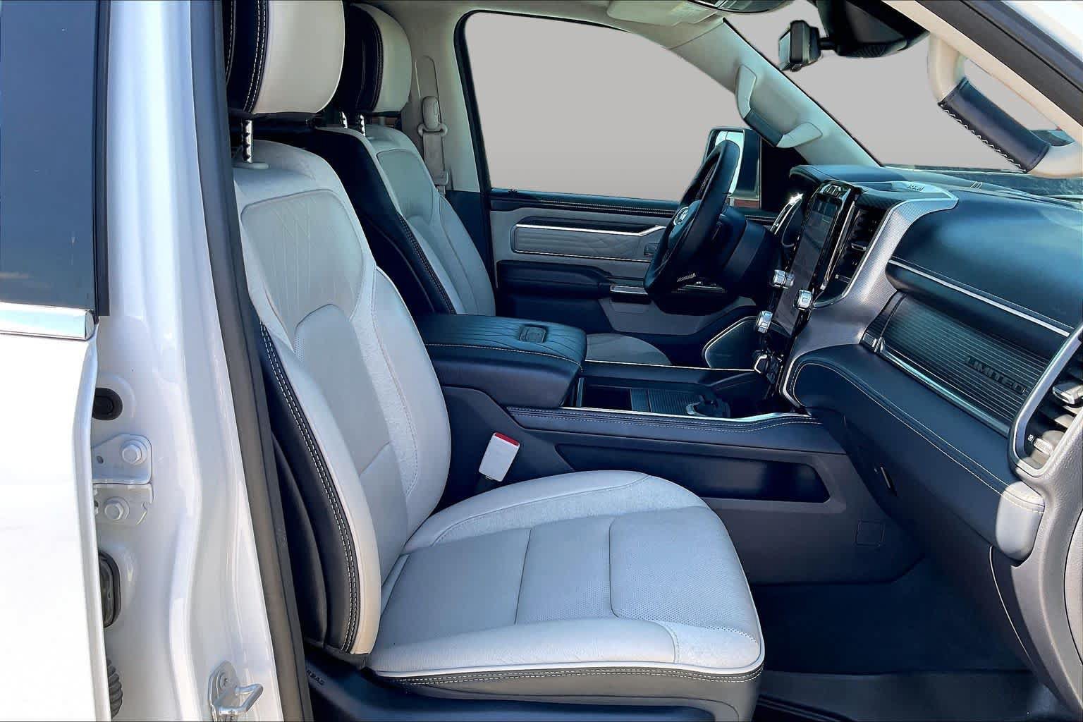 Used 2023 RAM 1500 Limited AWD/4WD image 9