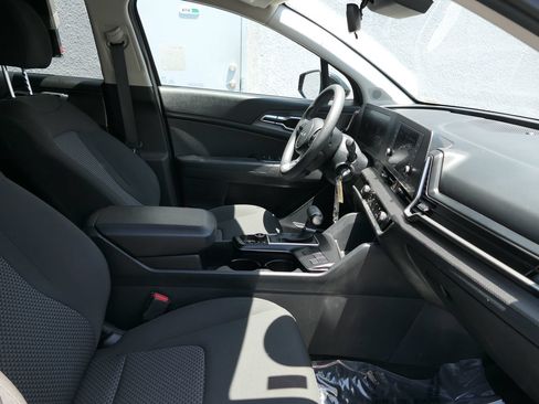 Used 2025 Kia Sportage LX FWD image 26
