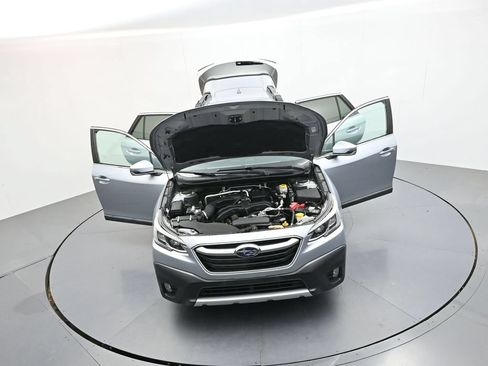 Used 2020 Subaru Outback Limited w/ Popular Package #2 AWD/4WD image 41