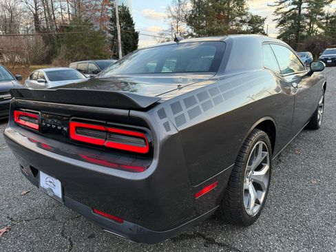 Used 2015 Dodge Challenger SXT Plus w/ Driver Convenience Group image 8