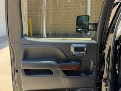 Used 2018 GMC Sierra 1500 SLT w/ SLT Premium Package AWD/4WD image 16