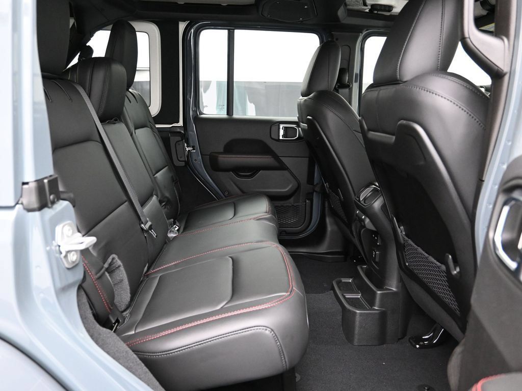 New 2025 Jeep Wrangler Unlimited Rubicon AWD/4WD image 23