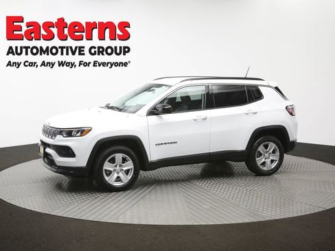 Used 2022 Jeep Compass Latitude w/ Convenience Group AWD/4WD image 57