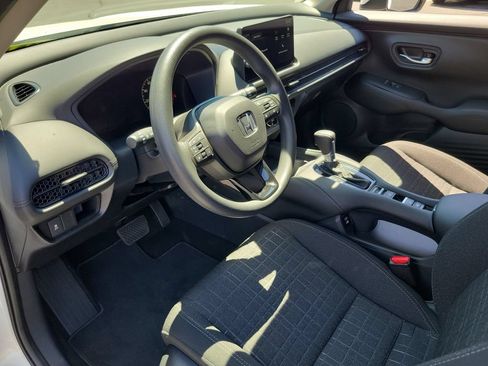 Certified 2027 Honda HR-V LX image 18