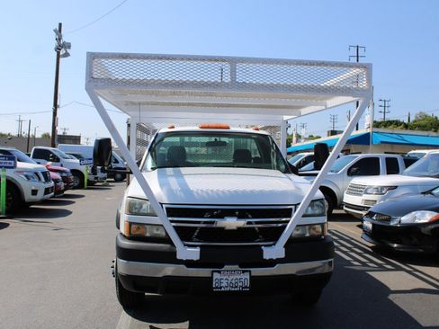 Used 2006 Chevrolet Silverado 3500 2WD Regular Cab image 2