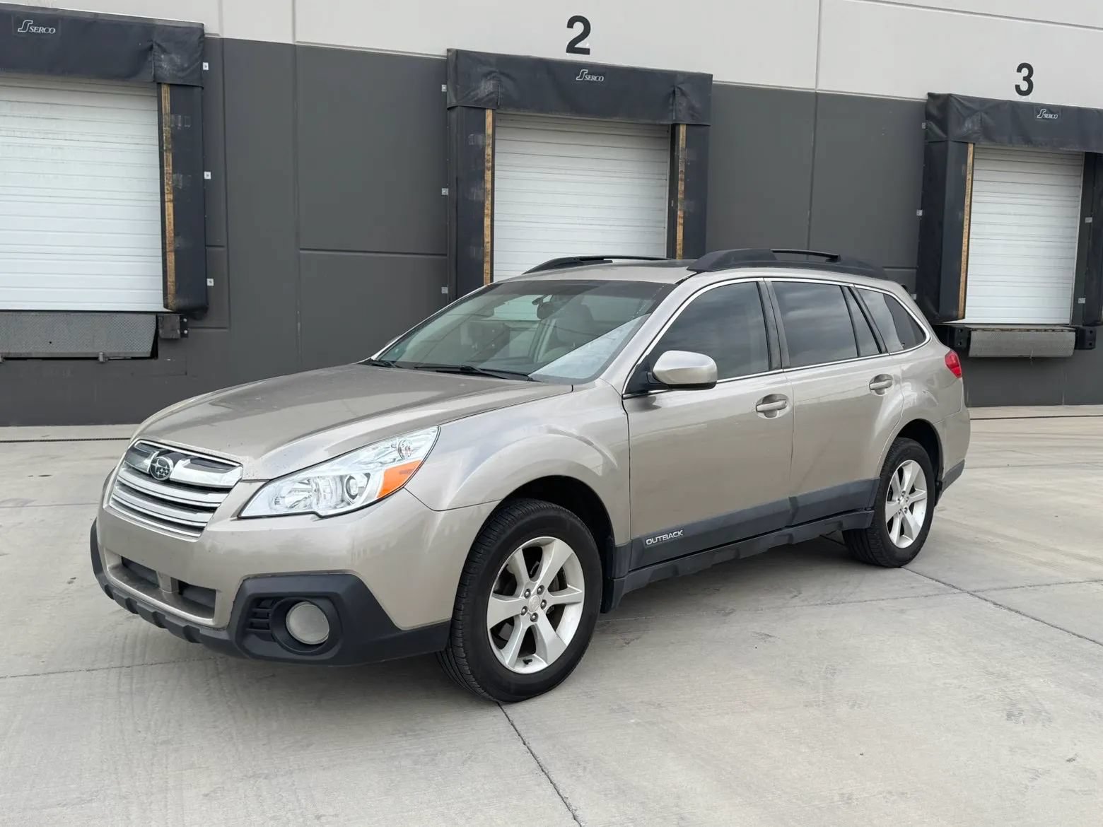 Used 2014 Subaru Outback 2.5i Limited AWD/4WD image 1