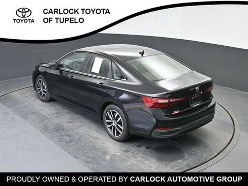 Used 2025 Volkswagen Jetta SE w/ Sunroof Package image 35