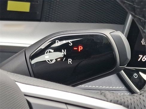 New 2026 Volkswagen Tiguan SE R-Line image 8