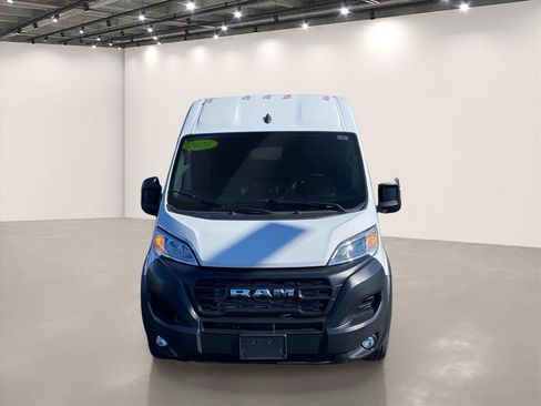 Used 2026 RAM ProMaster 2500 w/ Convenience Group FWD image 2