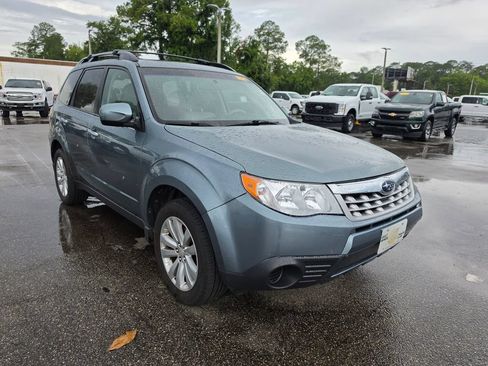 Used 2012 Subaru Forester 2.5X Premium AWD/4WD image 4