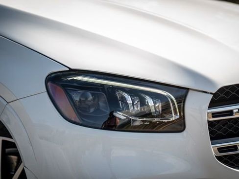 Used 2022 Mercedes-Benz GLS 450 4MATIC w/ AMG Line Exterior image 7