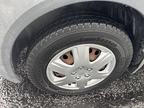 Used 2011 Ford Transit Connect XLT image 14