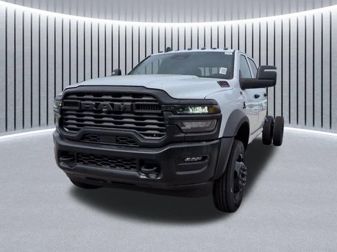 New 2026 RAM 5500 Tradesman AWD/4WD image 18