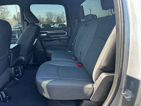 Certified 2024 RAM 2500 Big Horn w/ Night Edition AWD/4WD image 19
