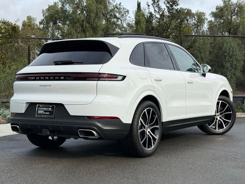 Used 2026 Porsche Cayenne image 7