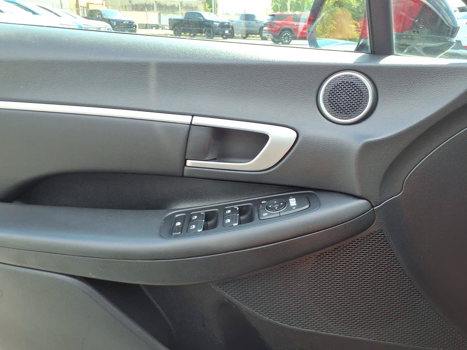 Used 2024 Hyundai Sonata SEL FWD image 17