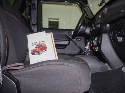 Certified 2021 Jeep Gladiator Mojave image 5