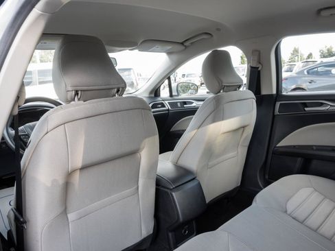 Used 2018 Ford Fusion S FWD image 18
