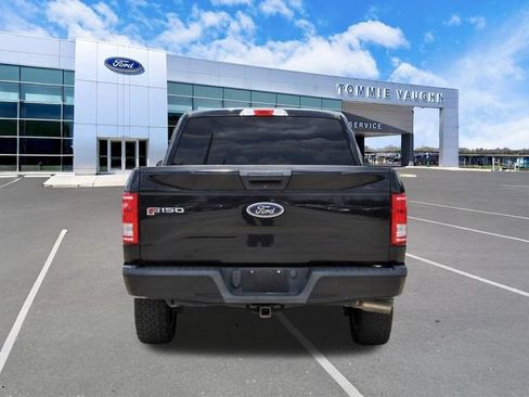 Used 2017 Ford F150 XL w/ Equipment Group 101A Mid AWD/4WD image 3