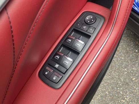 Used 2019 Maserati Levante GTS image 19