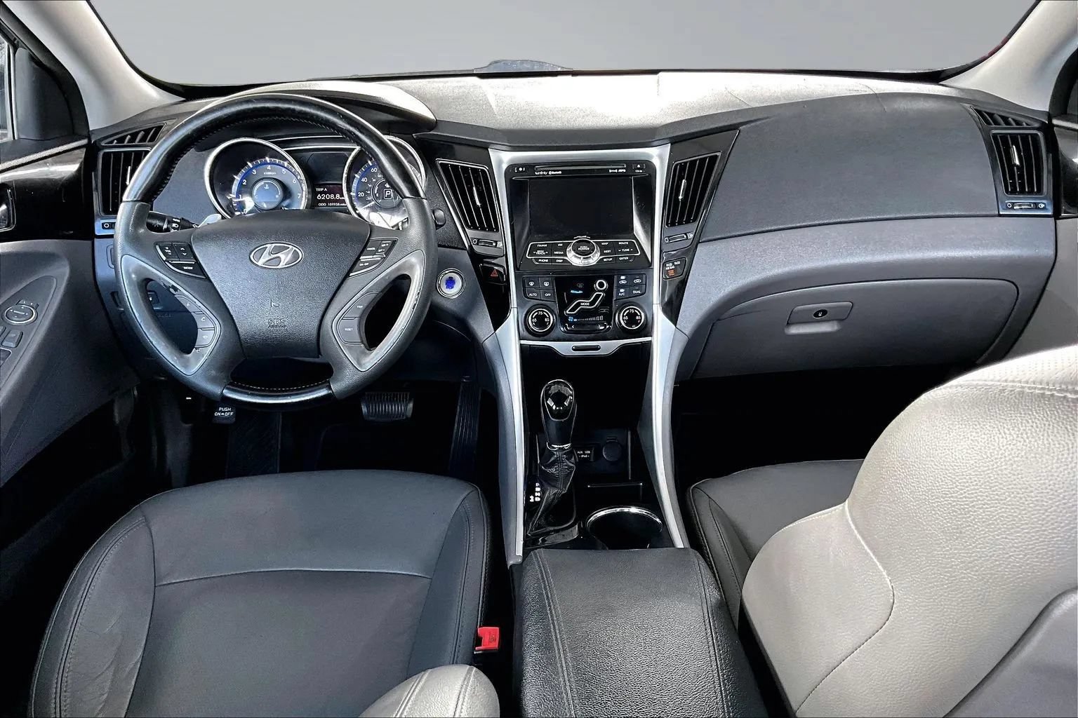 Used 2011 Hyundai Sonata Limited w/ Navigation Pkg 5 FWD image 7