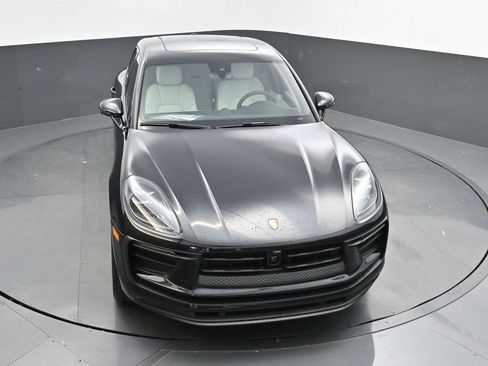 New 2026 Porsche Macan image 31