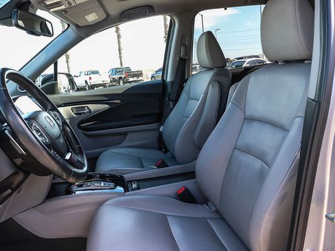 Used 2017 Honda Pilot Touring image 29