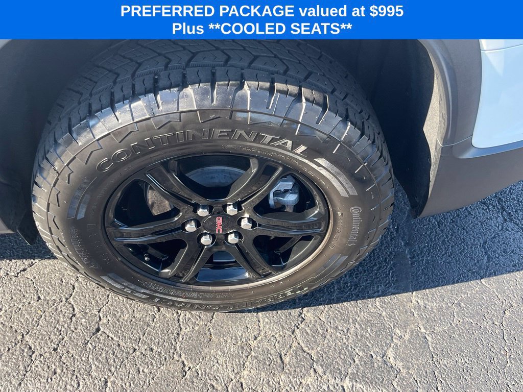 Used 2023 GMC Acadia AT4 w/ Technology Package AWD/4WD image 7