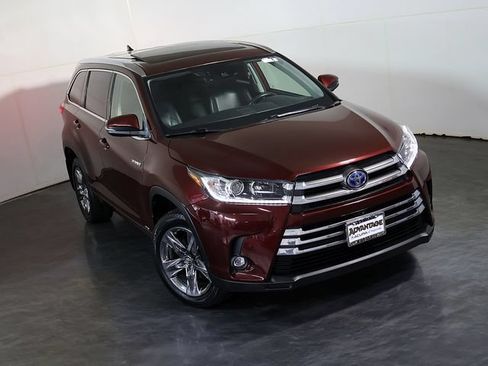 Used 2019 Toyota Highlander Limited Platinum AWD/4WD image 7