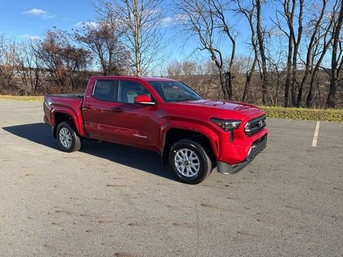 New 2025 Toyota Tacoma SR5 image 8