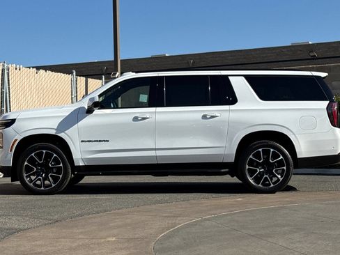 Certified 2026 Chevrolet Suburban RST RWD image 7