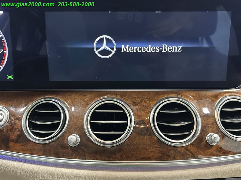 Used 2017 Mercedes-Benz E 400 4MATIC Wagon image 29