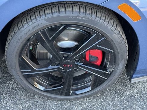 Certified 2025 Volkswagen GTI SE w/ SE Leather Seating Package image 8